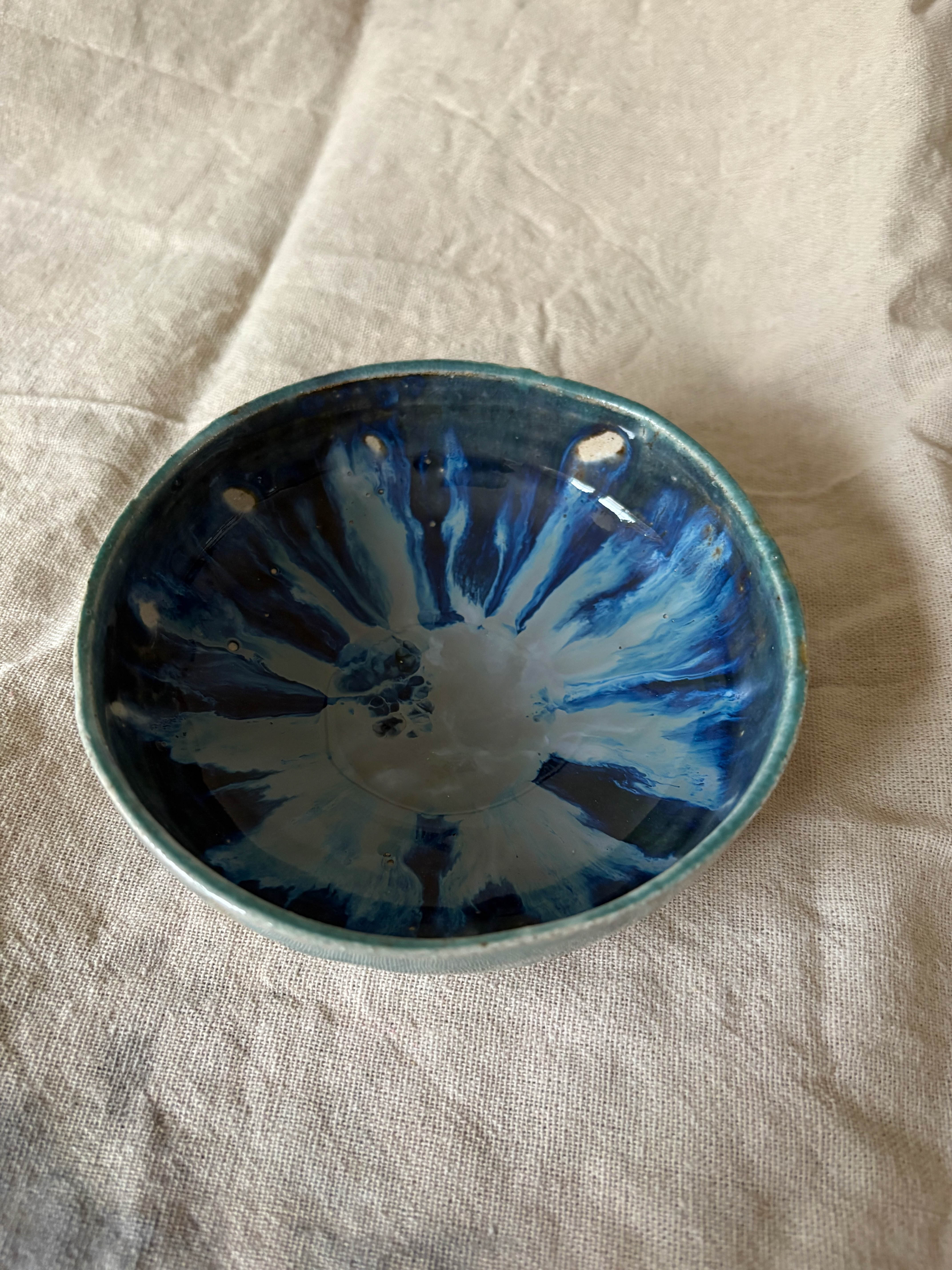 Stoneware bowl front