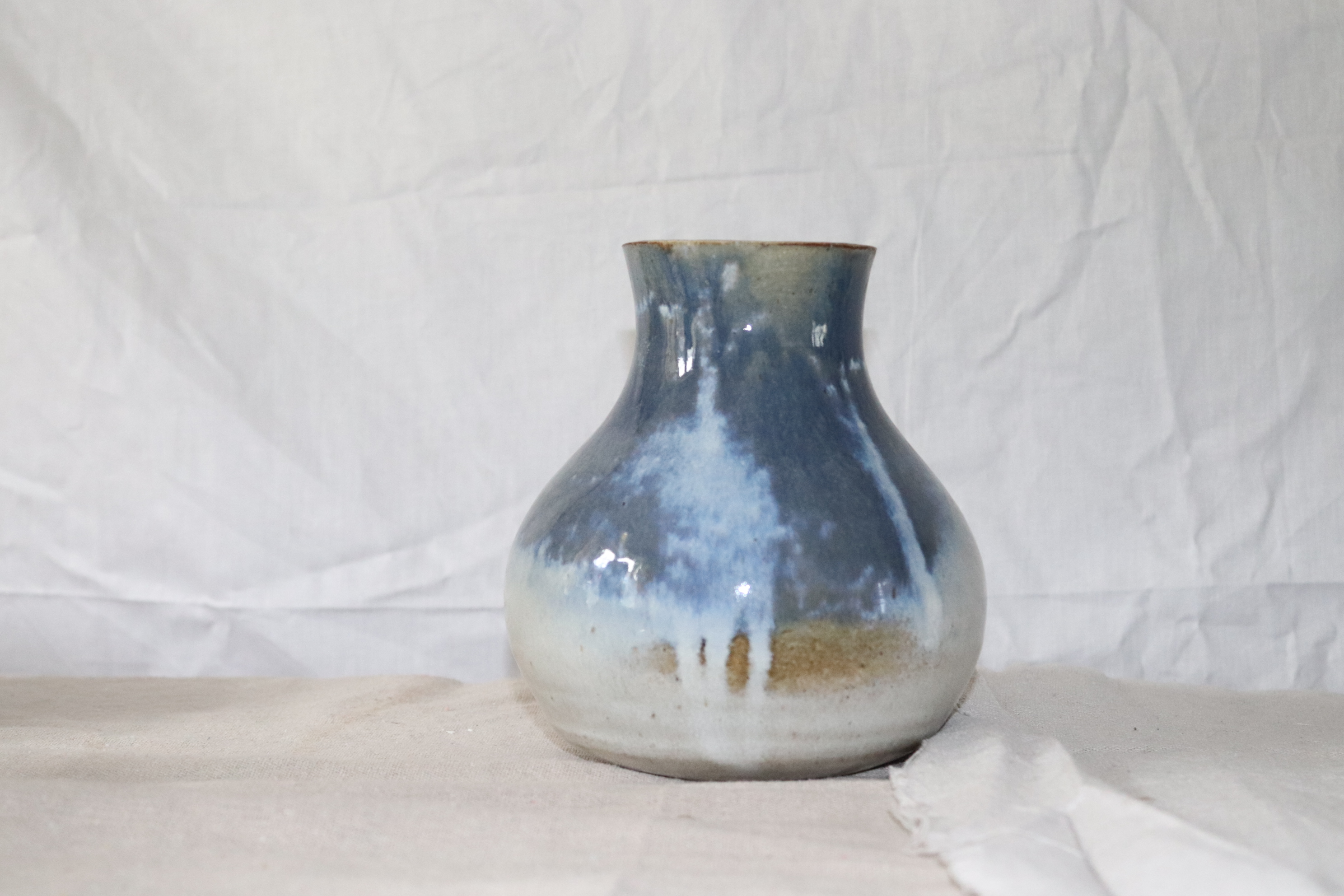 Stoneware onion vase